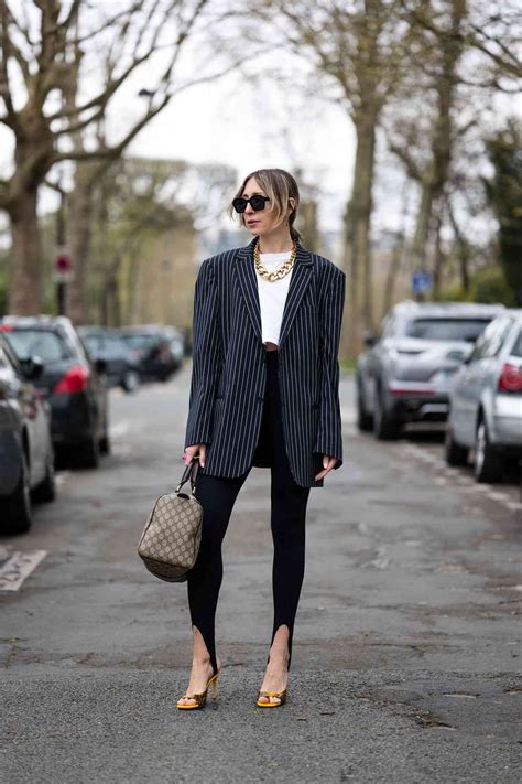 classy oversized blazer outfit.